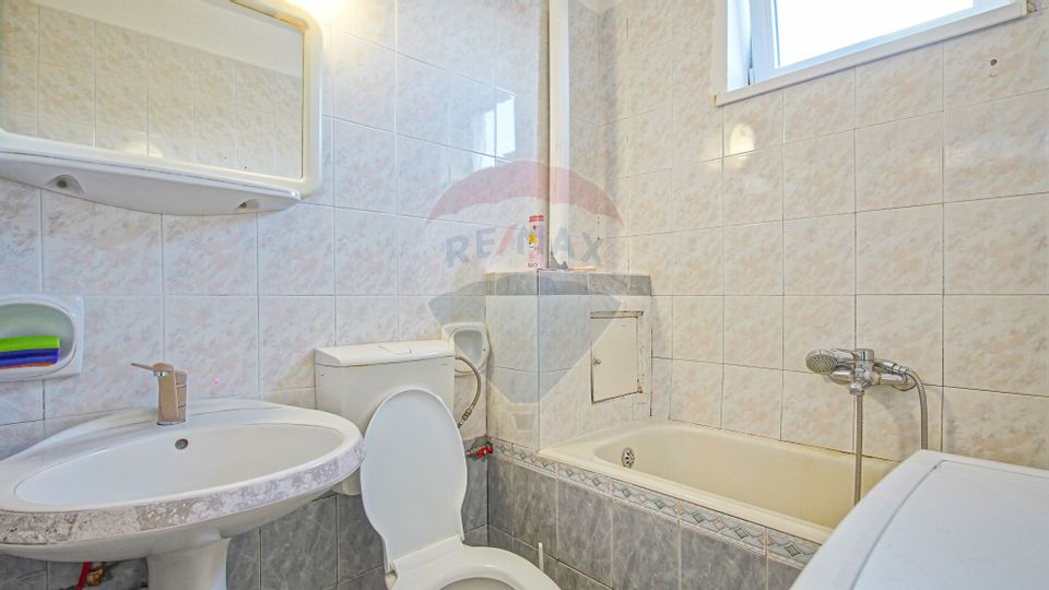 3 room Apartment for rent, Centrul Civic area