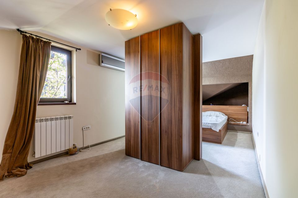 House / Villa for sale Snagov / Land 1058sqm / Premium Area