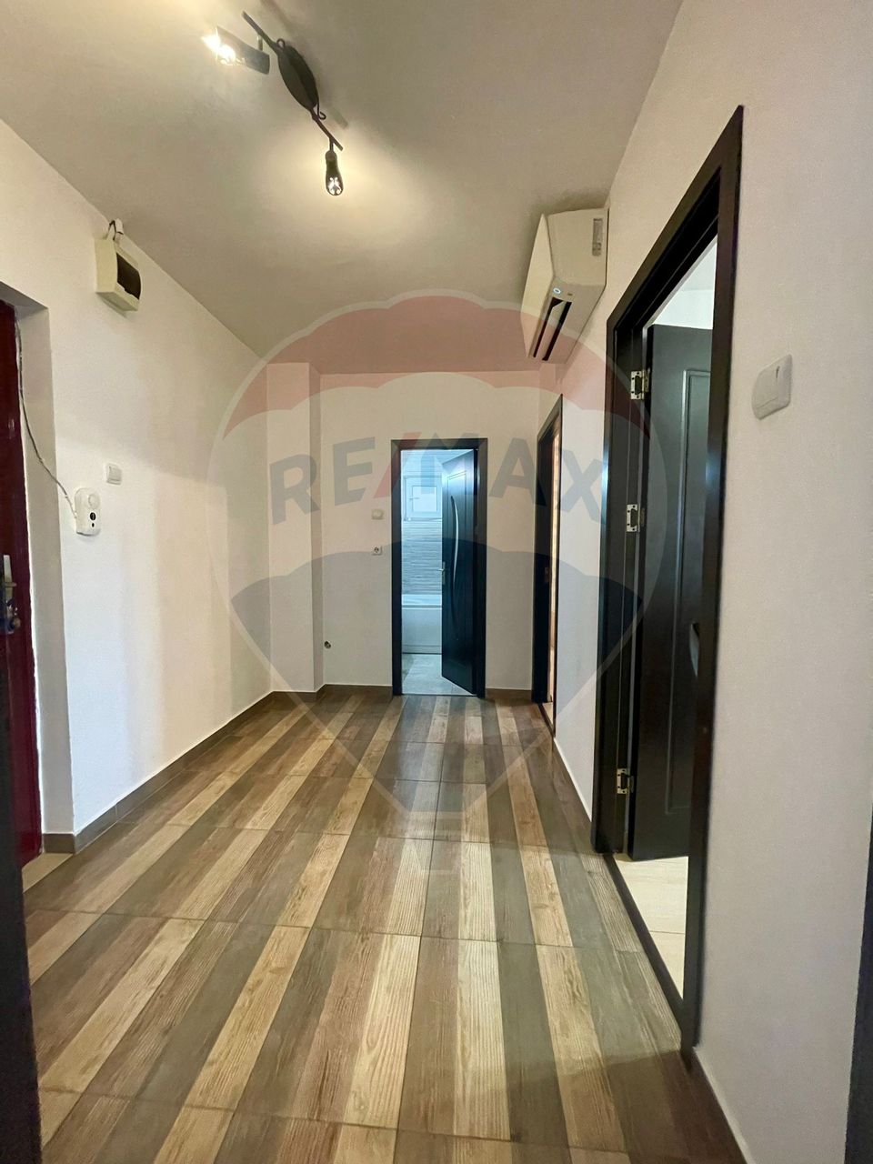 2 room Apartment for rent, Delfinariu area