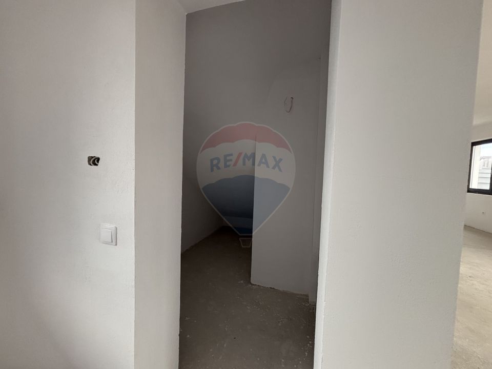 4 room House / Villa for sale