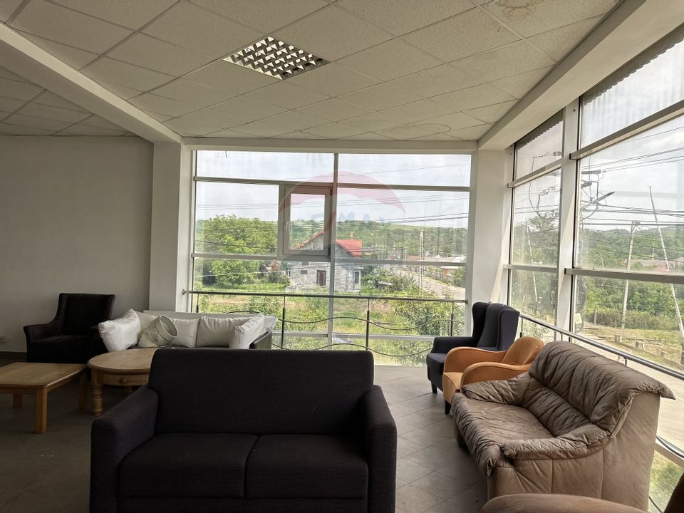 Spațiu comercial de 300 mp de vânzare