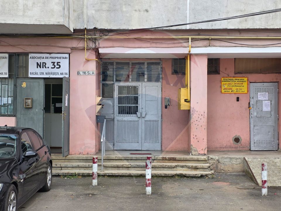 Apartament cu 3 camere decomandat de vânzare, zona Orizont
