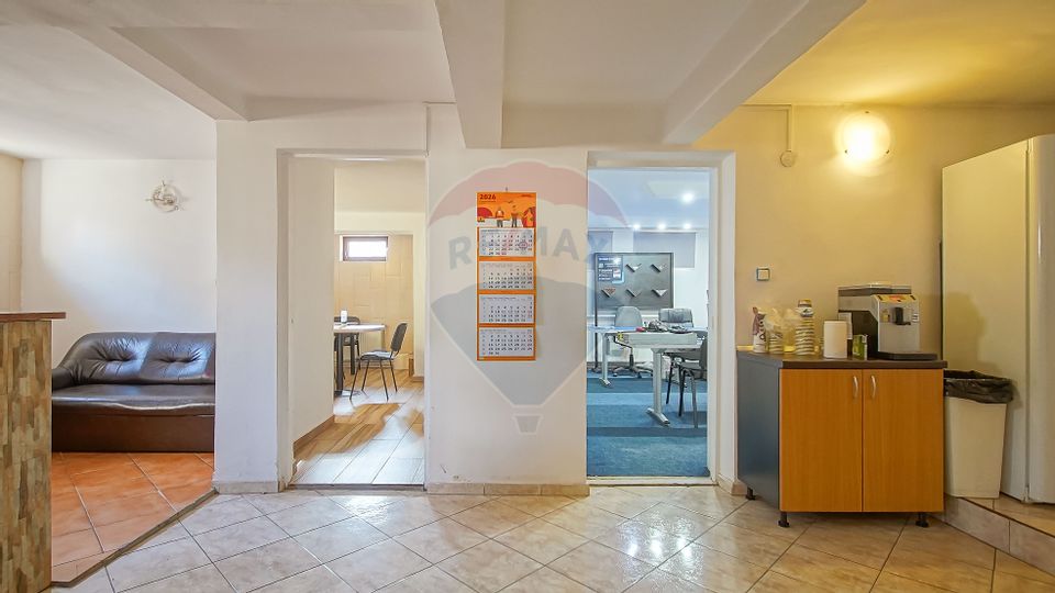 11 room House / Villa for rent, Tractorul area