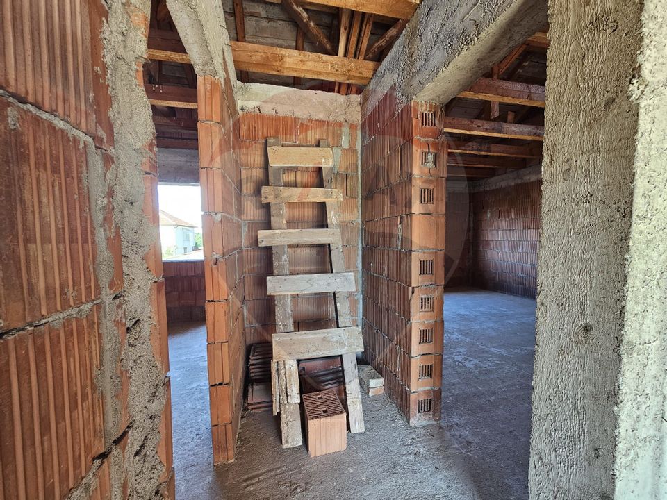 Casa noua de vanzare