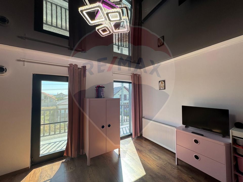 4 room House / Villa for sale