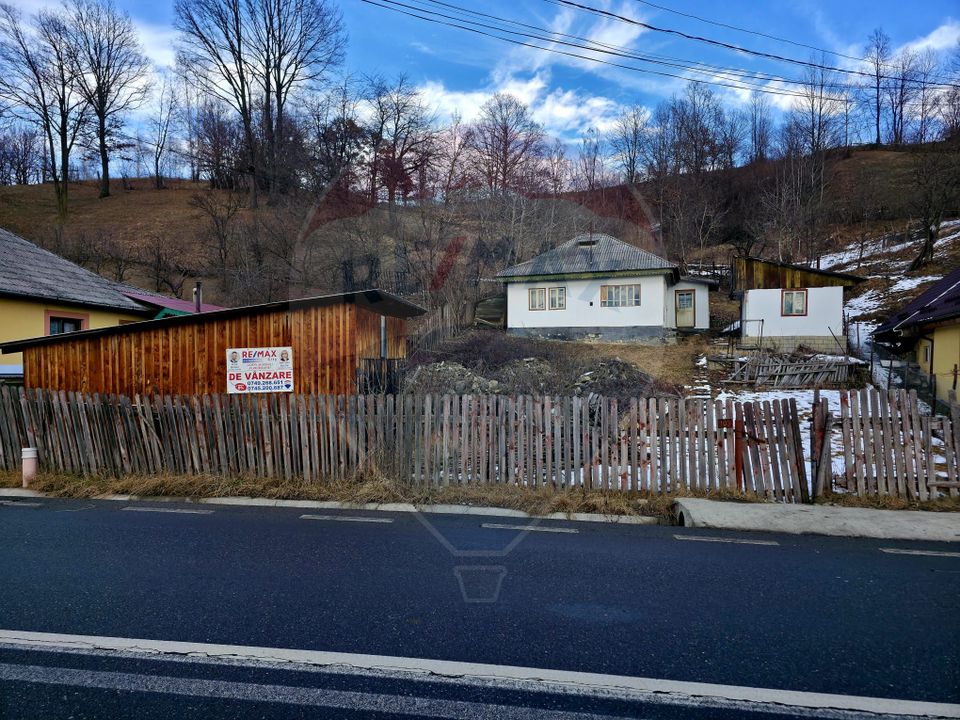 Land 711sqm Hangu / DN GROZAVESTI