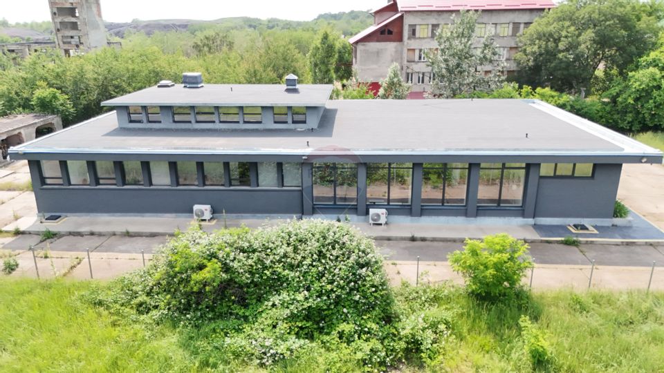 Hală industrială Clasa A, 895 mp + teren 2.880 mp, Ploiești