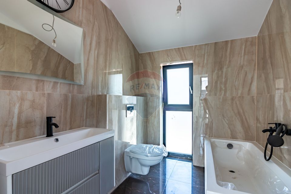 Casă / Vilă de vanzare cu 5 camere, adiacent Martha Bibescu, Mogosoaia