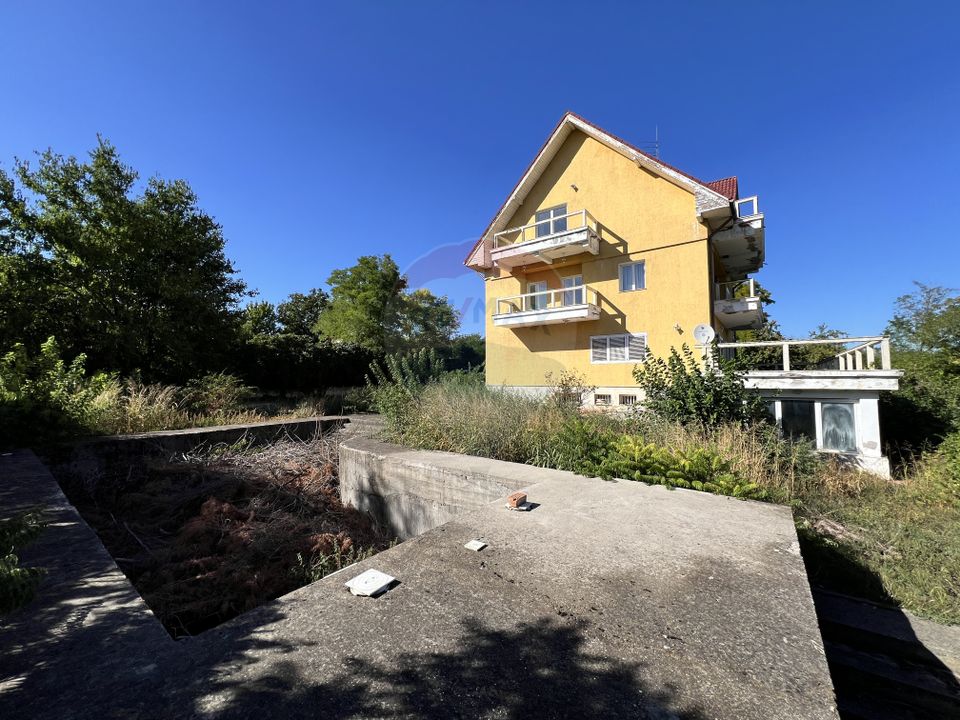 10 room House / Villa for sale