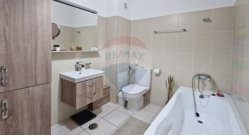 Apartament mobilat, utilat cu 2 camere de vânzare în Cartierul Latin