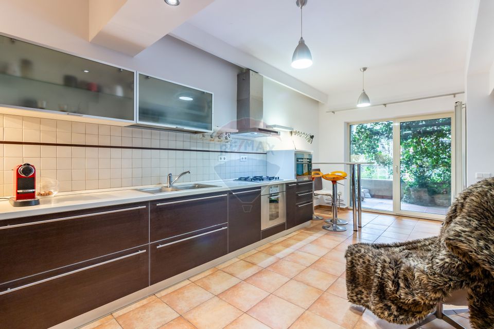 Sale | apartment | 4 bedrooms | 163 sqm | Dorobanti | parking