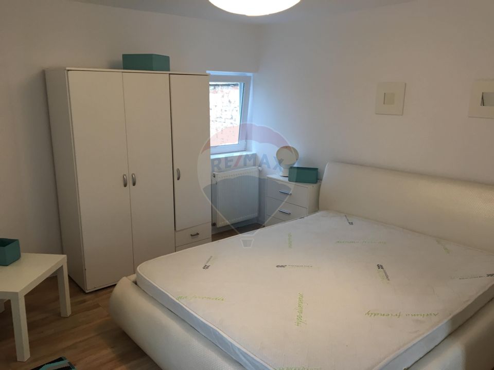 Închiriere apartament 2 camere mansarda Cartierul Armenesc str Bocsa