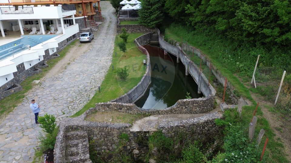 3,000sq.m Proprietate specială for sale