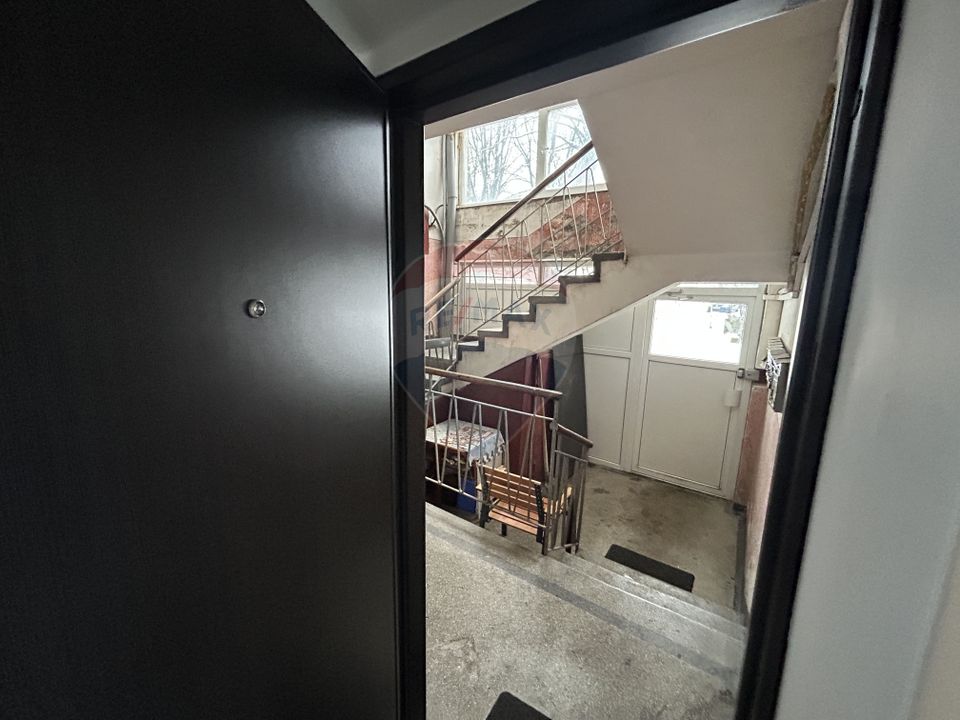 48sq.m Commercial Space for rent, Central area