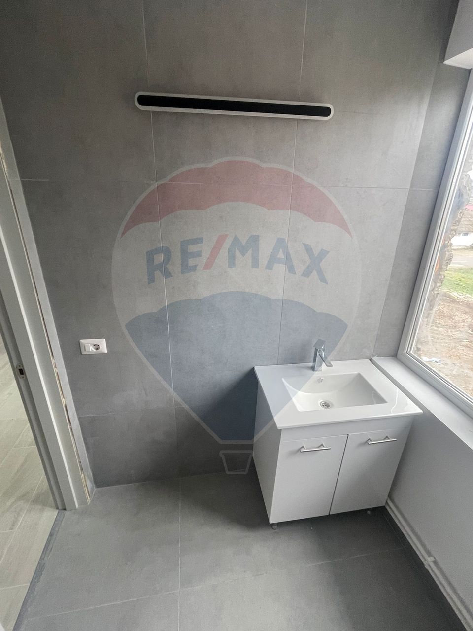 437sq.m Commercial Space for rent