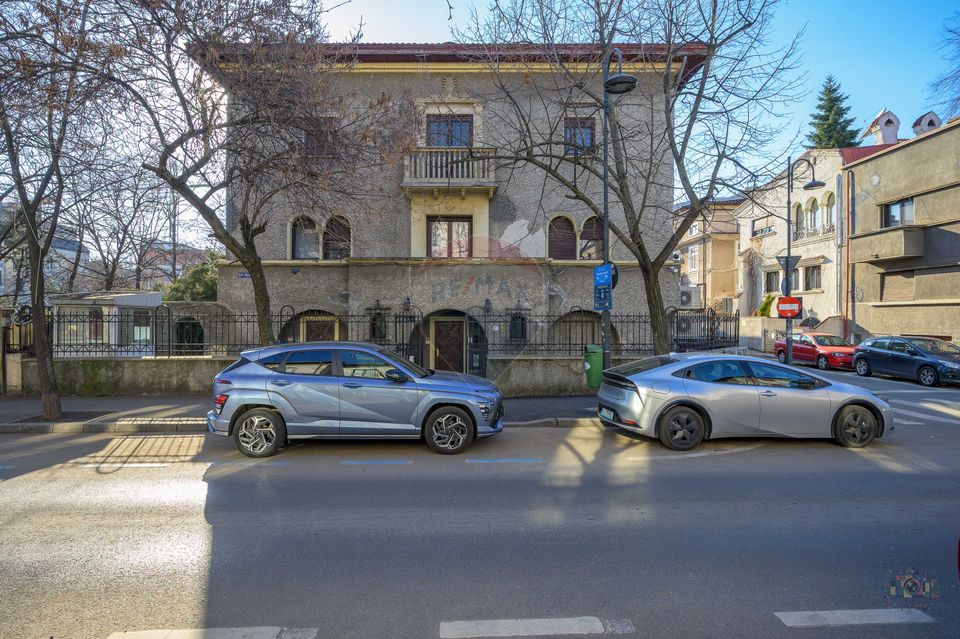 Vila cu arhitectura florentina | Proprietate rara in zona Dorobanti