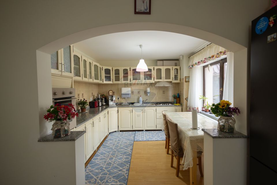 340sq.m Proprietate specială for sale