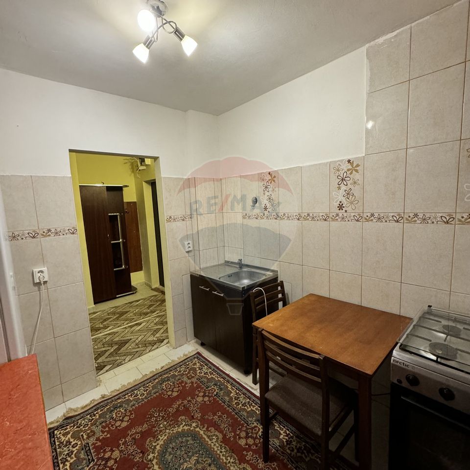 Apartament cu 2 camere si loc de parcare, zona 700 Micalaca