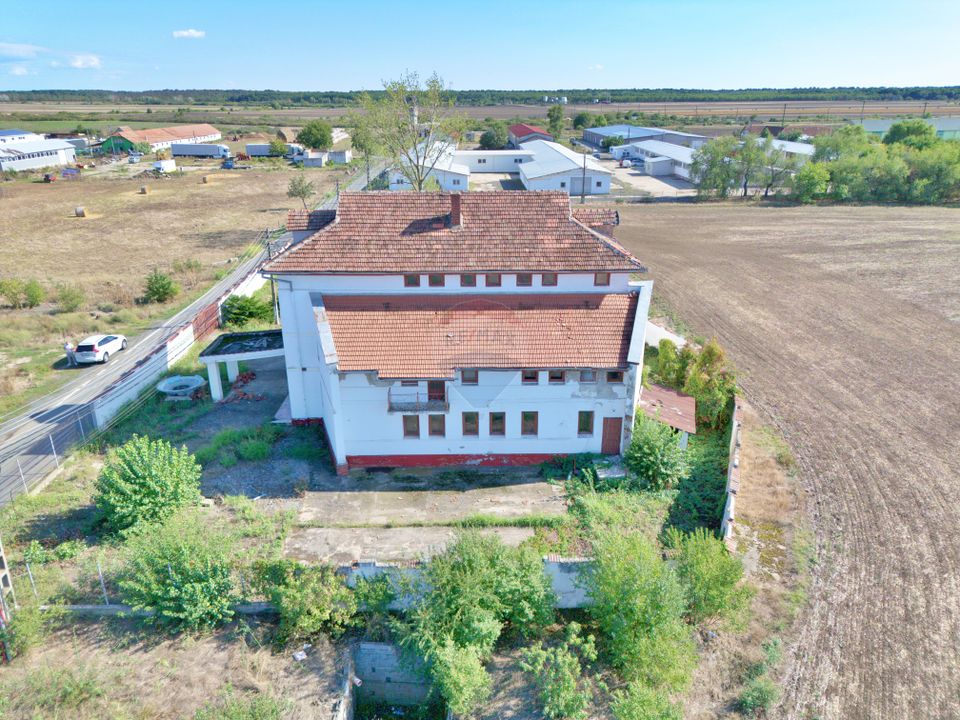 De vânzare pensiunea „Casa Albă”, orașul Pecica, jud. Arad