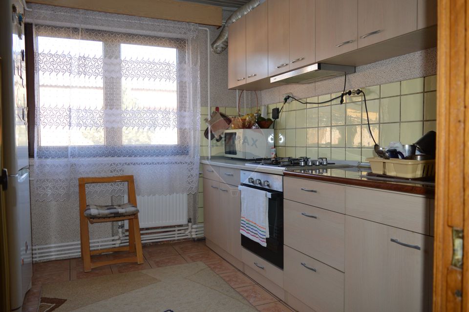 3 room Apartment for sale, Burdujeni area