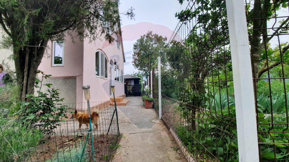 4 room House / Villa for sale