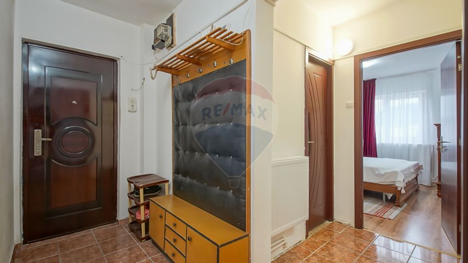 COMISION 0% | Apartament cu 3 camere | Decomandat | Tractorul Cerna |