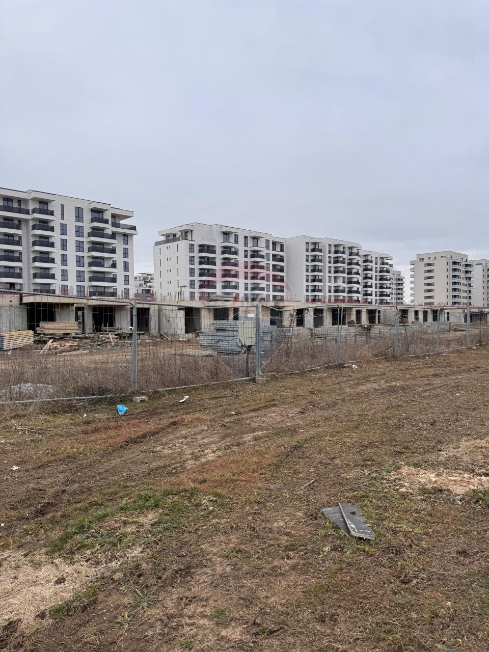 Land for sale 9000 sqm within the built-up area Scoala Americana