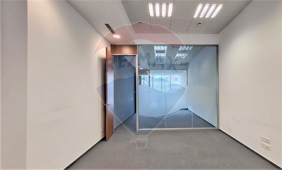 119sq.m Office Space for rent, Semicentral area