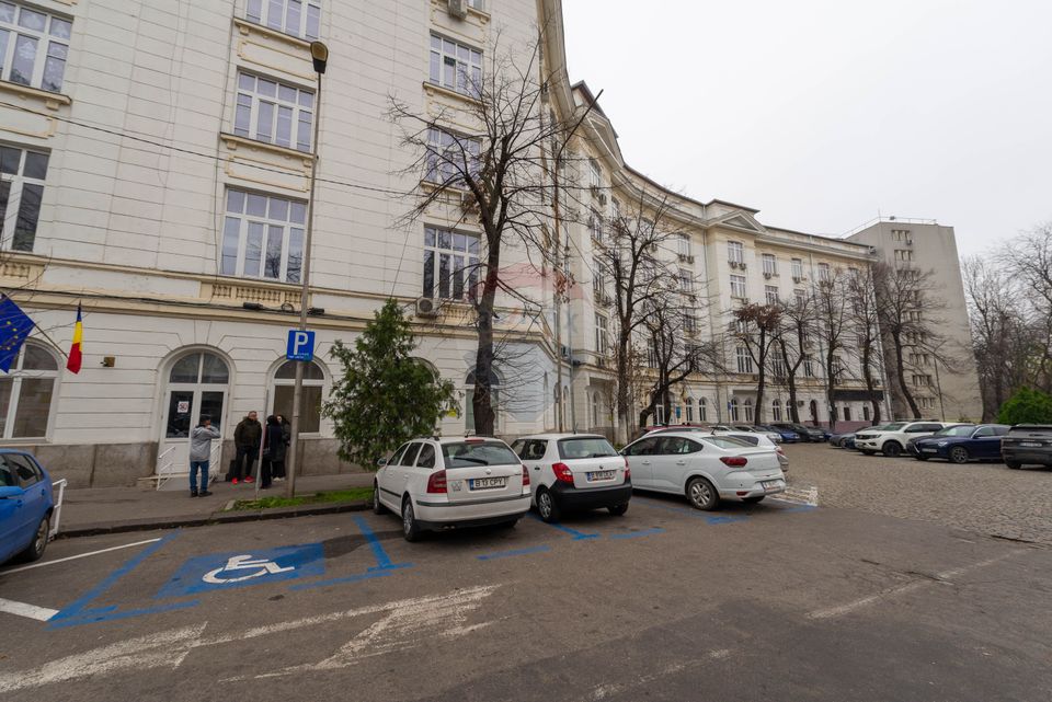 Spatiu de birouri de vanzare in zona Cismigiu