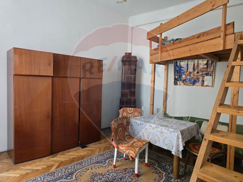 de vanzare Apartament 2 camere în clădire istorică cu lift, Str. Horea
