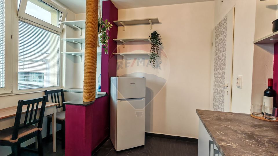 2-room apartment for rent in the Arch of Triumph area