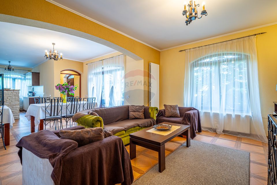 12 room Hotel / Pension for sale, Poiana Tapului area