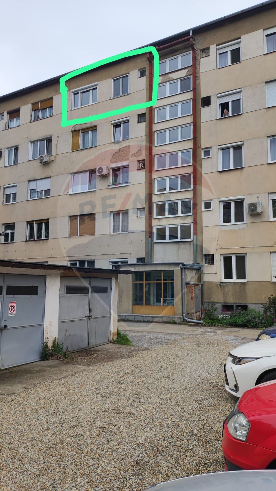 Apartament 3 camere de vanzare Bdul. Dacia vis-a-vis Scoala Dacia