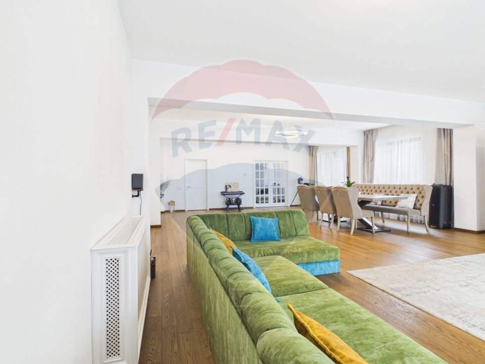 5 room Apartment for sale, Magheru area