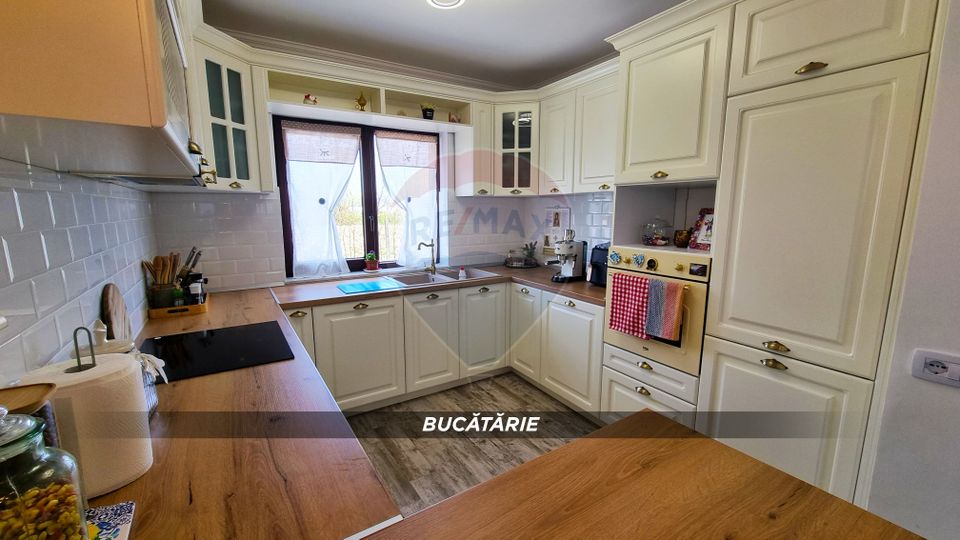 5 room House / Villa for sale