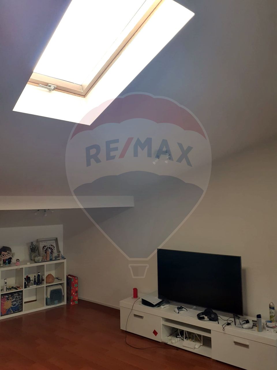 Casă D+P+E+M | 816 mp utili, 5 locuri parcare, Regina Maria