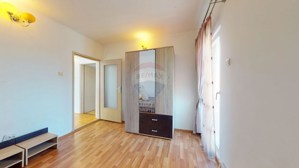 Casă individuală de vânzare | P+E+M | Central | Cristian