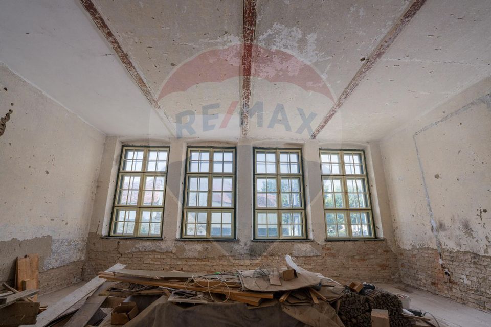 Fostă școală săsească semnată de Fritz Balthes – Bruiu, Sibiu