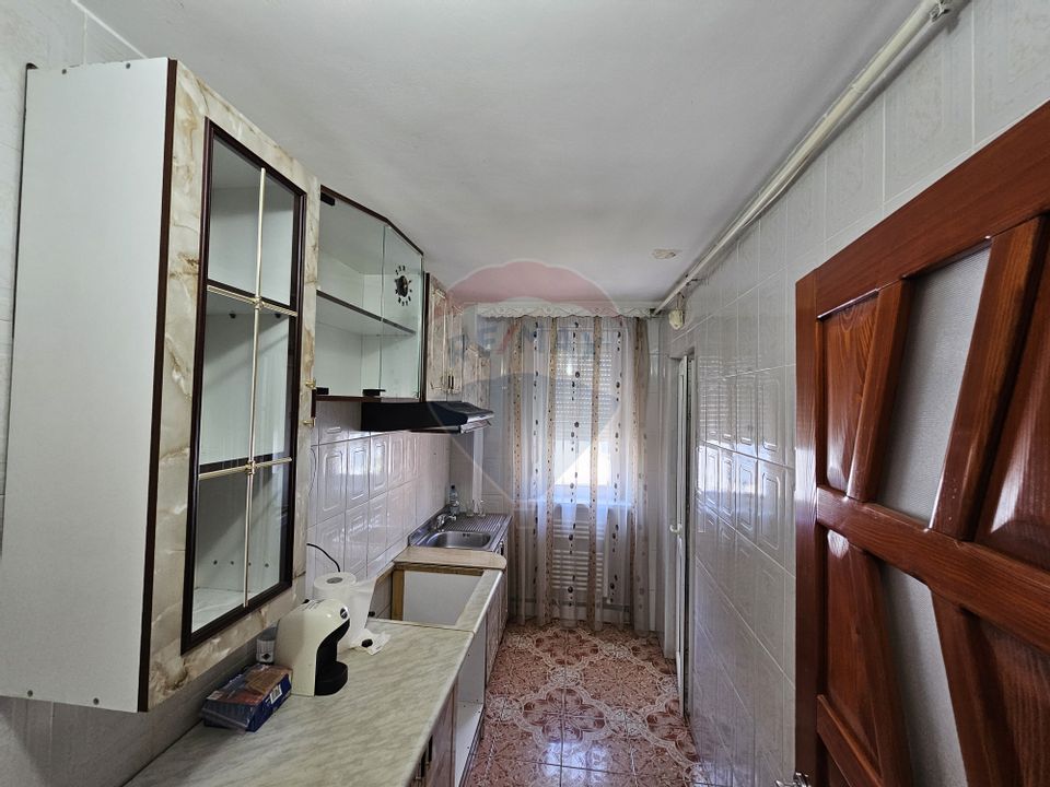 3 room Apartment for sale, Darmanesti area