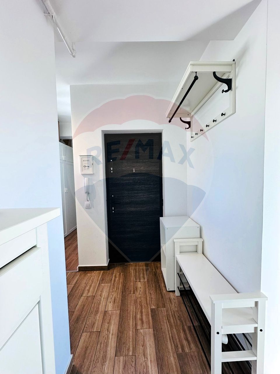 Apartament cu 3 Camere, Terasa si 2 locuri de parcare-Sector 1