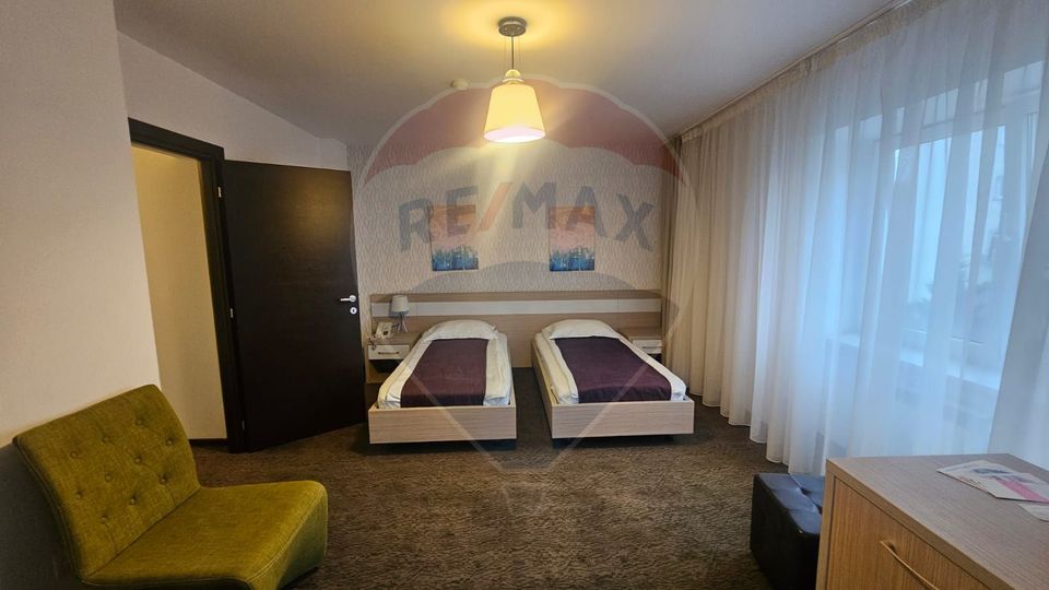 Hotel / Pensiune de vanzare în zona Barbu Vacarescu