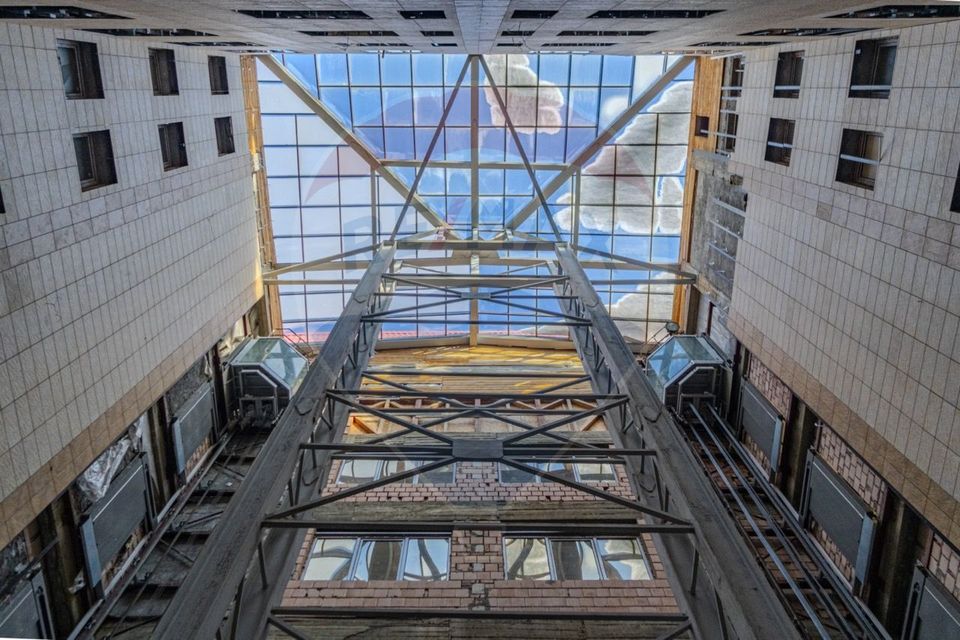 Activ Hotelier SubEvaluat | 18.000 mp construiti | 3 ha teren | BRASOV