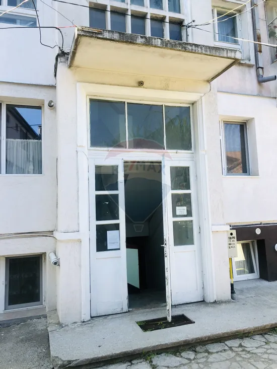 Garsonieră cu 1 cameră de vânzare, strada Cuza Vodă 11