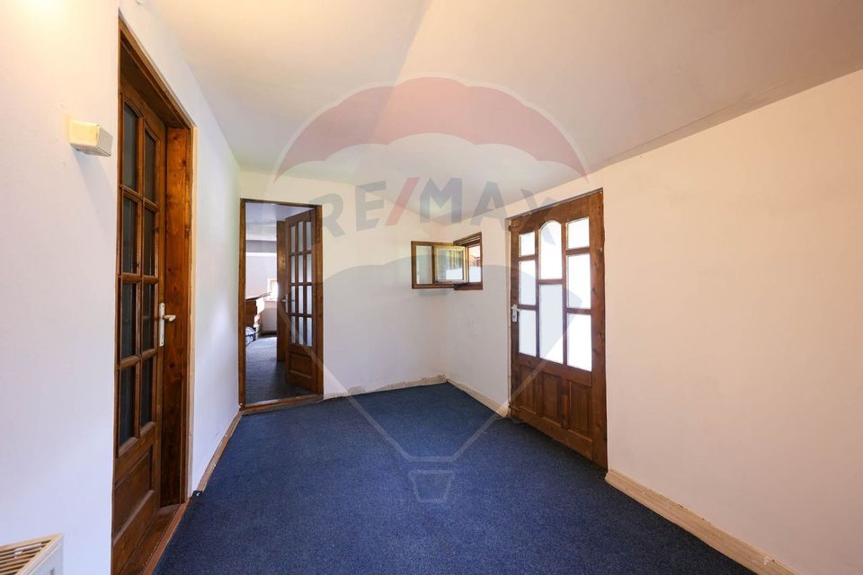 10 room House / Villa for sale, Central area