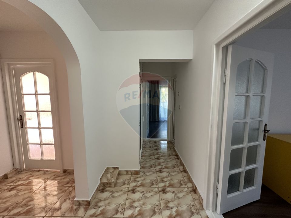 4 room Apartment for sale, Sud-Est area