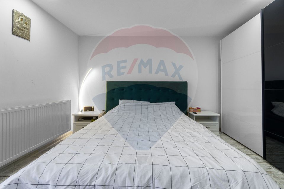 Casă / Vilă cu 4 camere de vânzare în zona Central