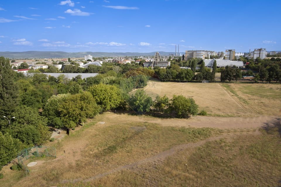 Teren de vanzare in Bacau - locuinte colective, spatii comerciale