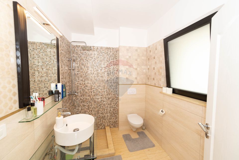 House - Villa 4 rooms in Pantelimon Magic Lake, Cernica forest