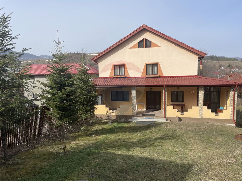 5 room House / Villa for sale