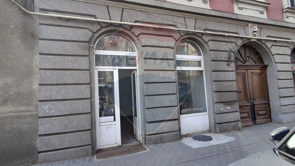 Spațiu comercial de închiriat central pentru afaceri mici, Mărășești 7